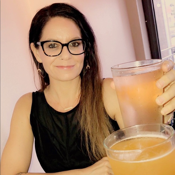 Fashion L💜ver - Picture 2 of 2